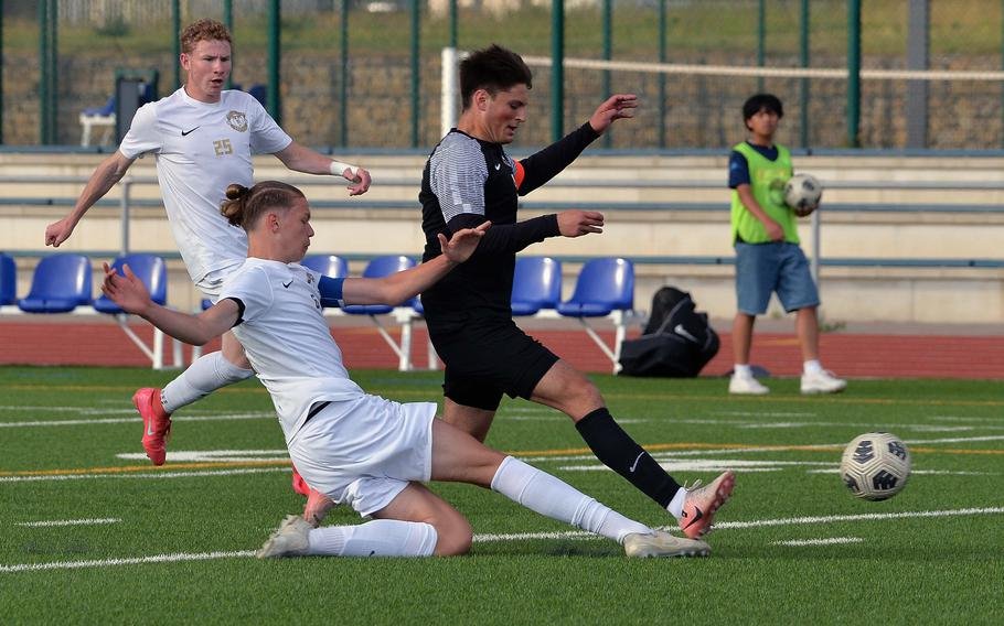 Royals’ Counterattack Ends Unbeaten Season Panthers – Again