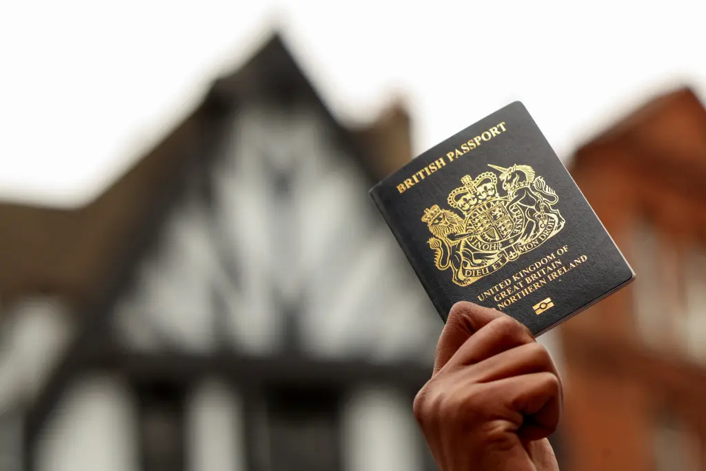 Solo Traveler’s Vacation Interrupted by Passport Issue